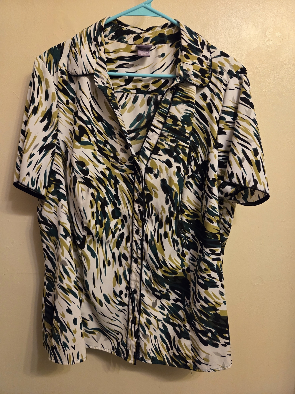 Laura Scott Woman Abstract Blouse Plus Size 20-22W Olive Green Button Down Top
